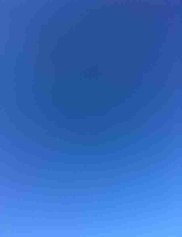 フォルダにある空の写真を見せてください