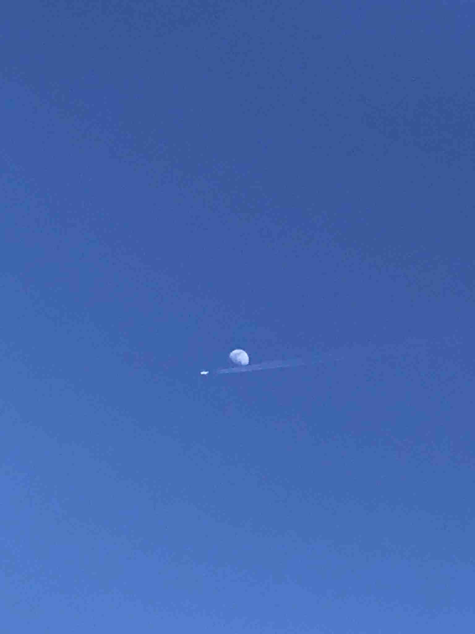 フォルダにある空の写真を見せてください