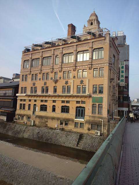 レトロ建築の魅力を語ろう！