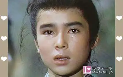 66歳・郷ひろみ、スイカ抱えるアイドル撮に「かわい過ぎる」「平凡、明星の表紙みたい」とファン歓喜