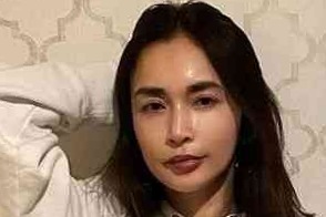 長谷川京子、43歳の超ミニ！  美脚な私服姿に反響「美人で美脚、言う事なし」「唇がセクシー」