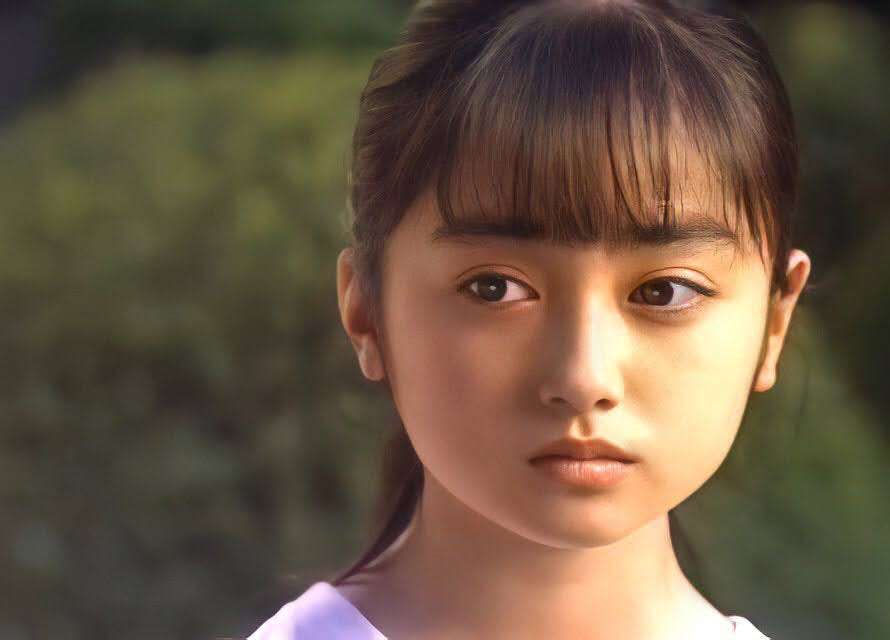 “奇跡の40歳”安達祐実「ほうれい線も深くなりましたけれど…」 変わらない愛らしさ&美しさを披露
