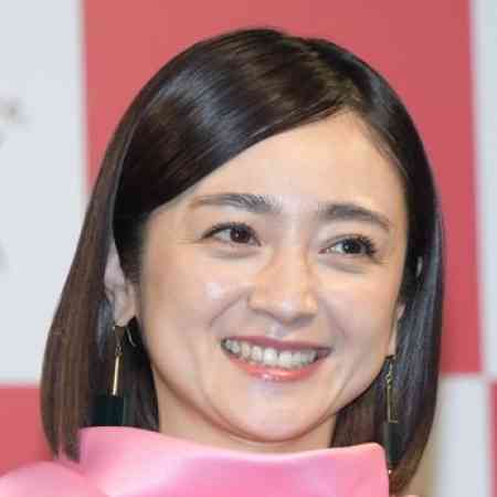 “奇跡の40歳”安達祐実「ほうれい線も深くなりましたけれど…」 変わらない愛らしさ&美しさを披露