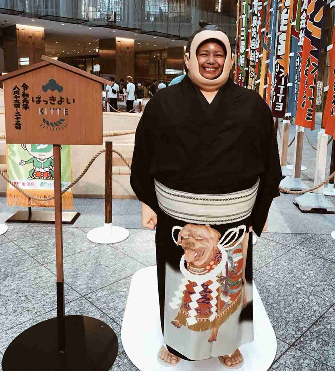 「あいのり」クロ、離婚から1か月で婚活アプリ使用への反応に言及…3歳長女と沖縄旅行楽しむ姿も