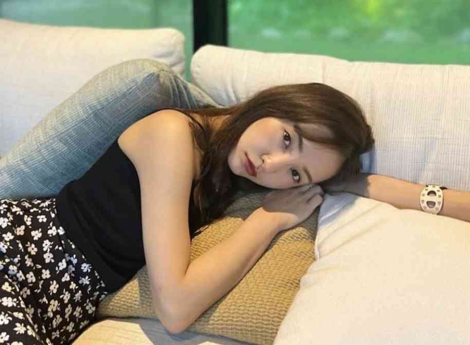 板野友美「友達いなくなりそう」な旅行中の