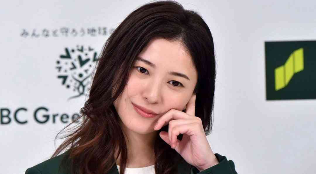 吉高由里子さんのメイクを研究したい