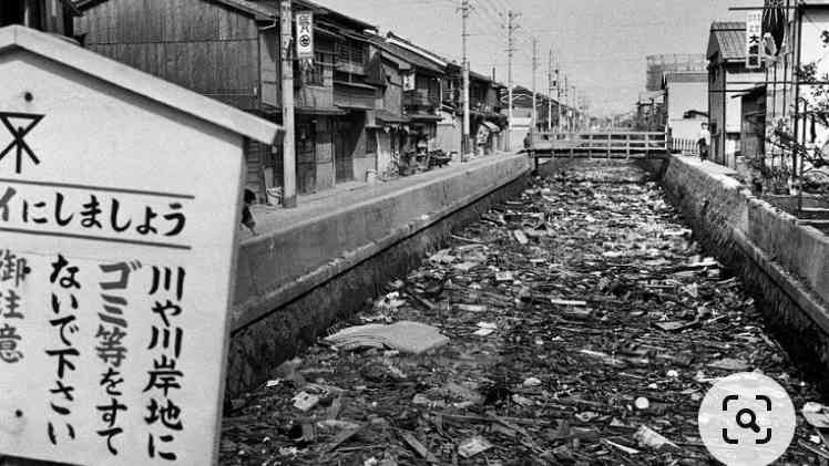 観光地にゴミをポイ捨てする日本人、伝統的倫理観「旅の恥はかき捨て」の末路
