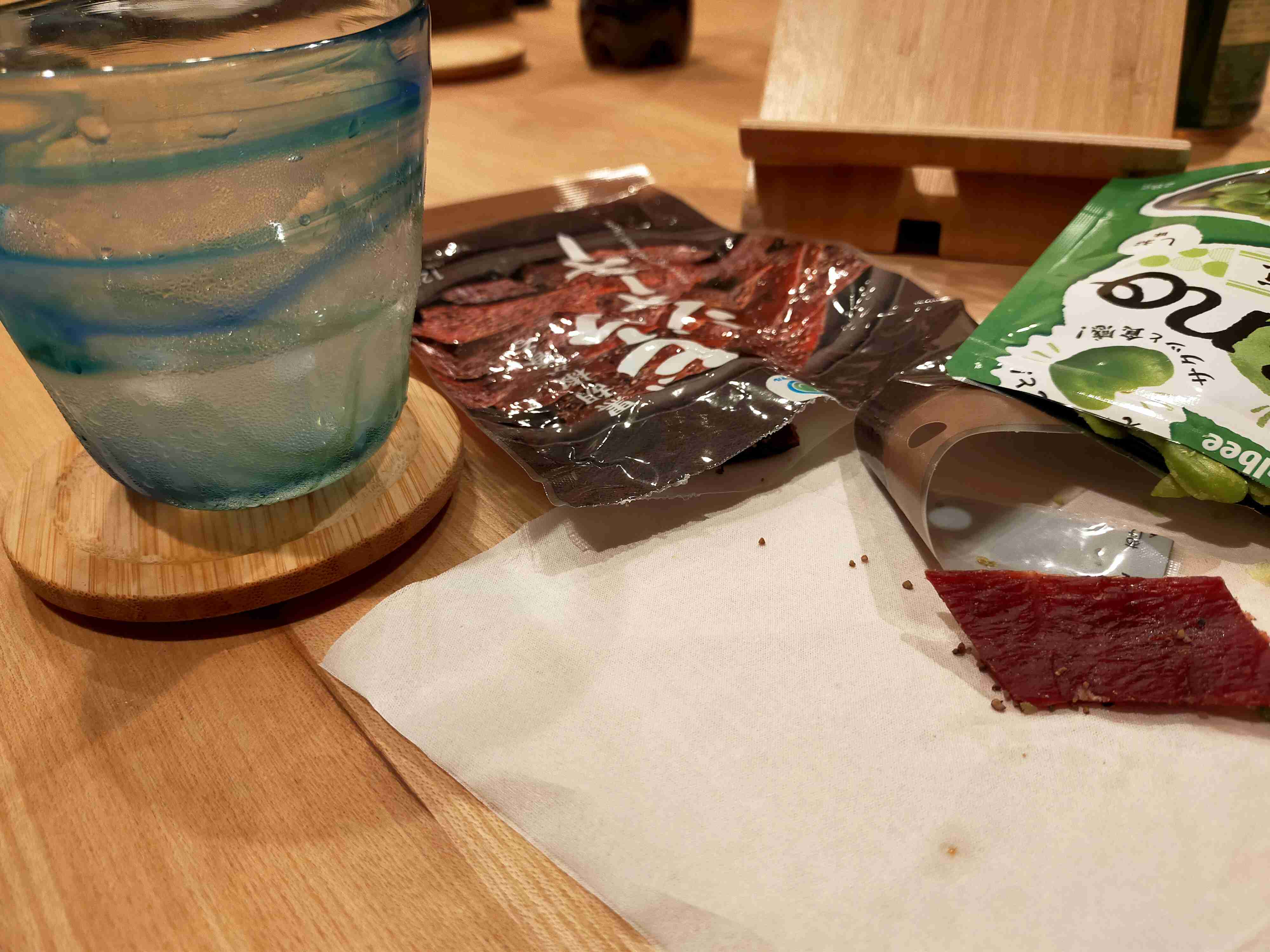 一人飲みしている方、写真見せて