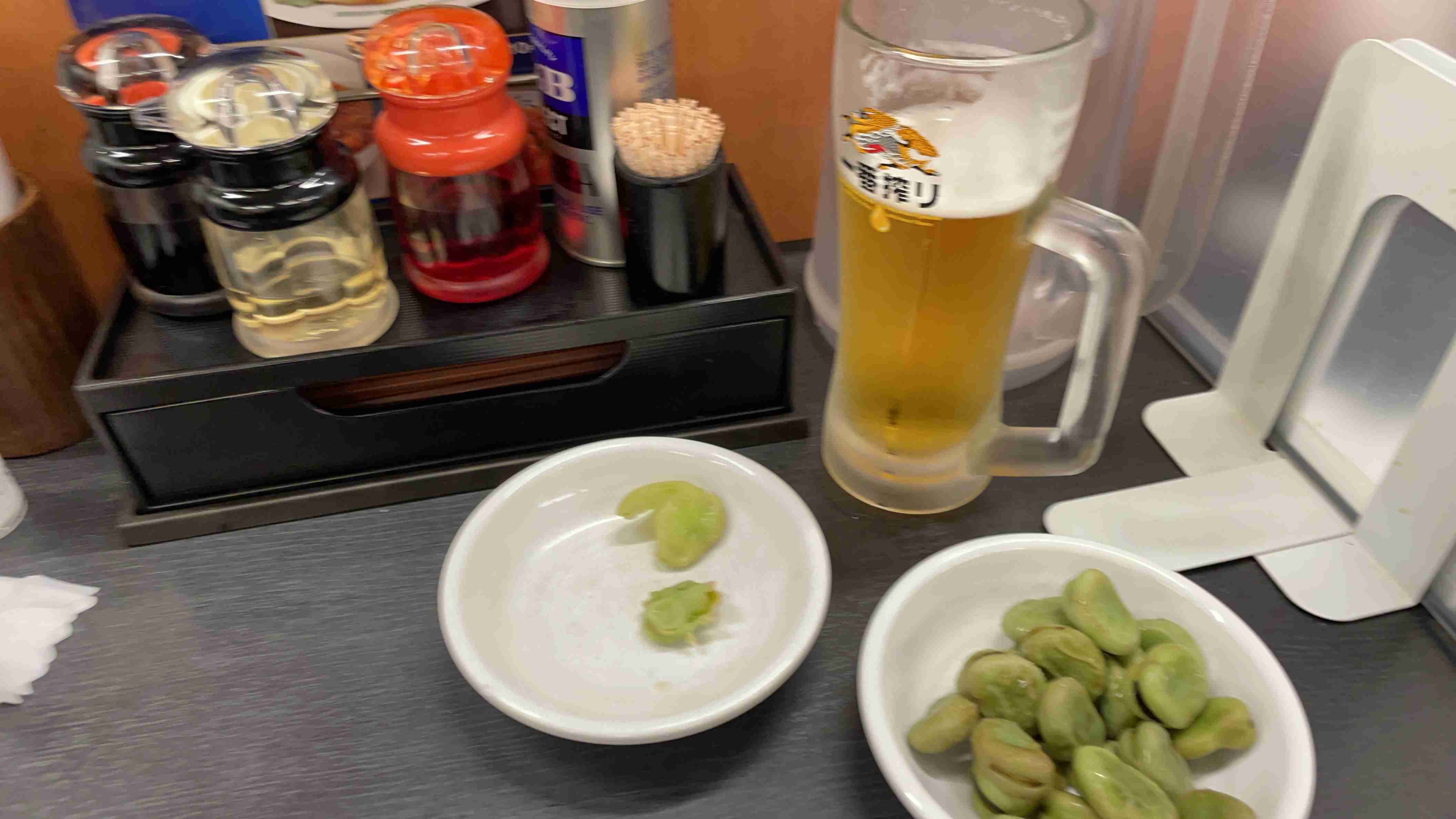 一人飲みしている方、写真見せて