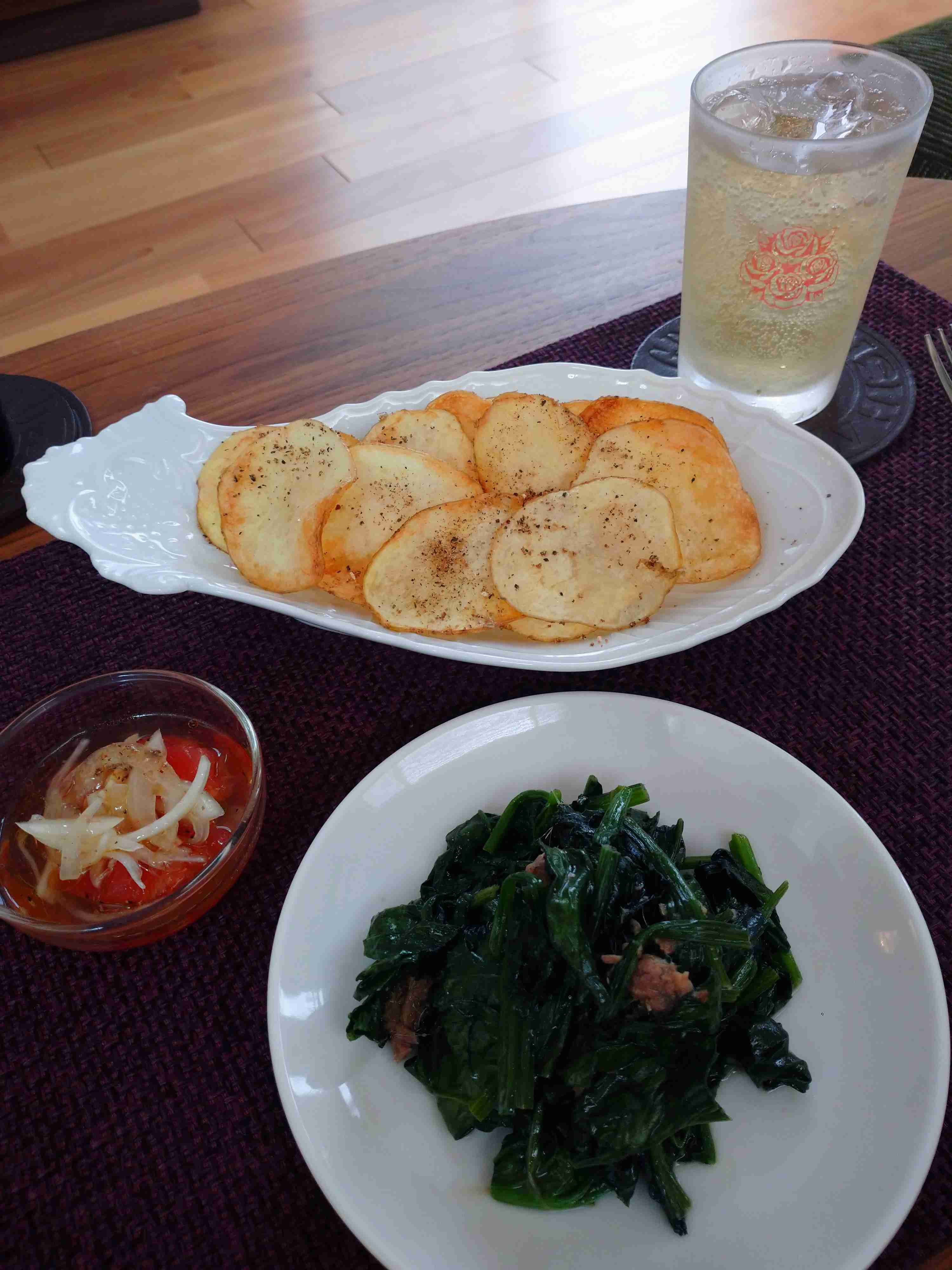 一人飲みしている方、写真見せて