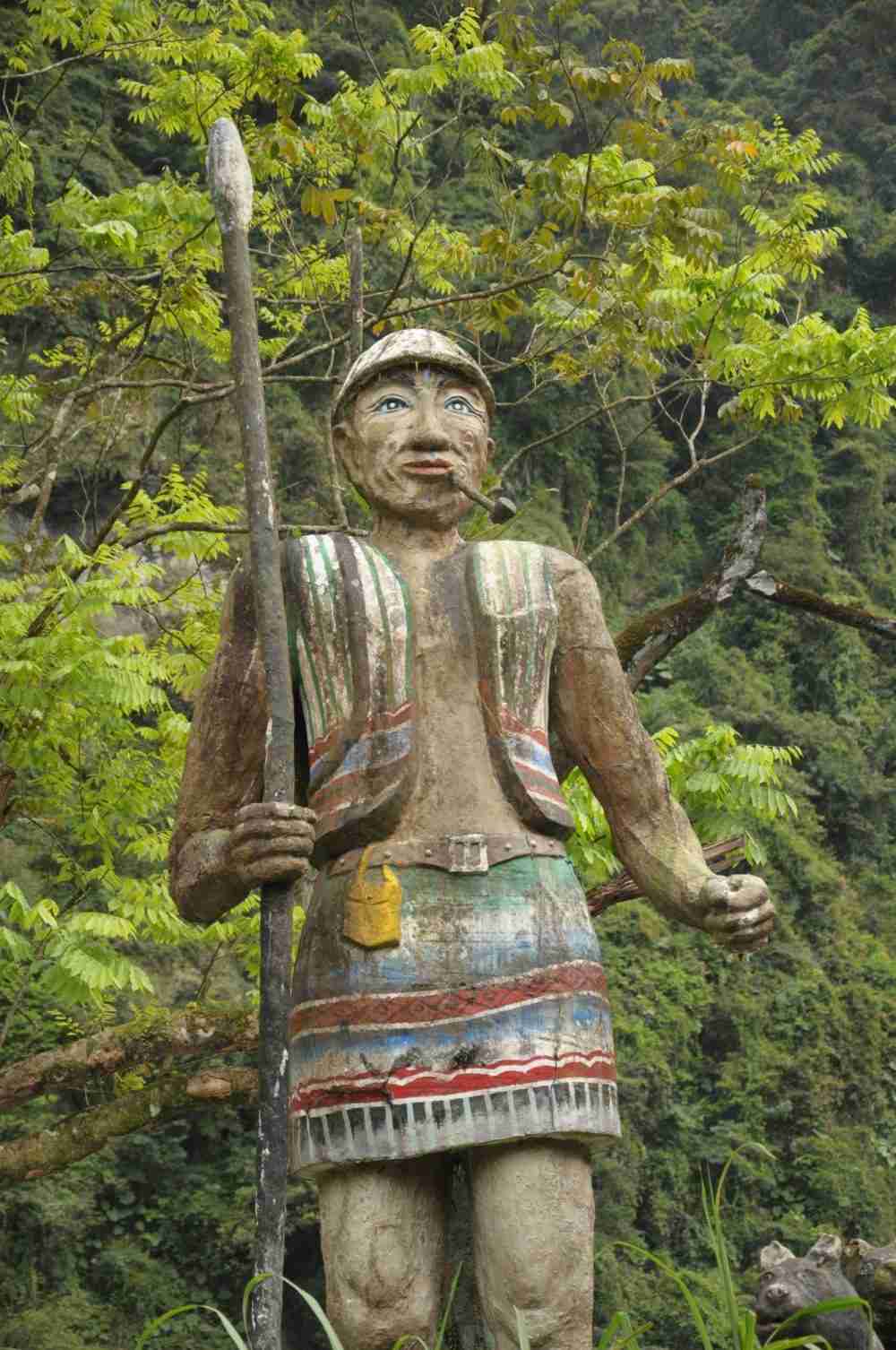 衆院議長「給料月100万円しか」議員の増員に言及 批判相次ぐ