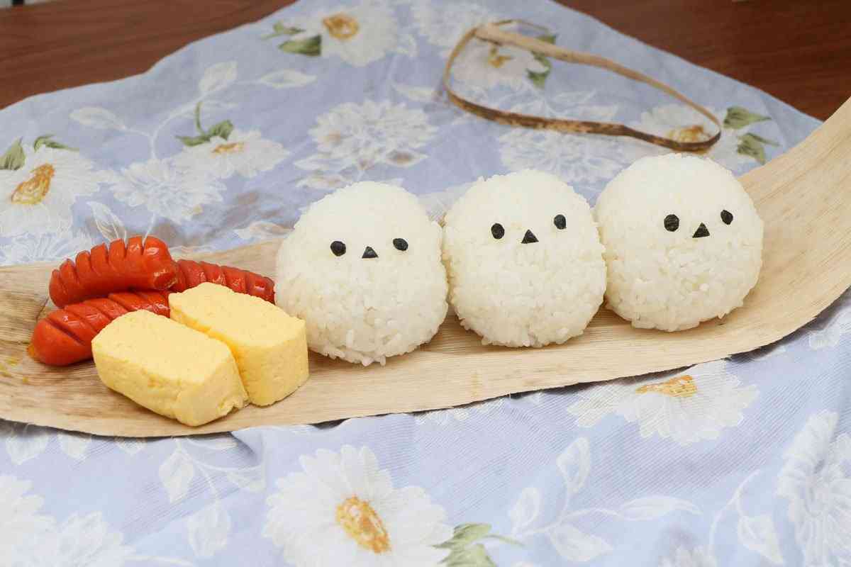 Twitterで約8万いいね「シマエナガおにぎり」のトリコになる人続出。作り方のポイントを伝授!