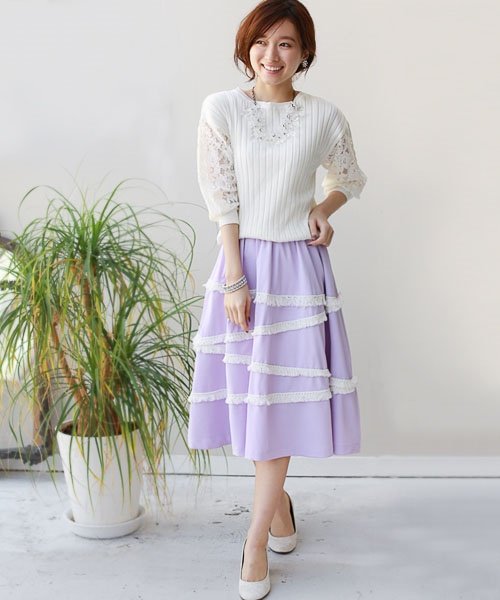 フェミニンなファッション好きな人！