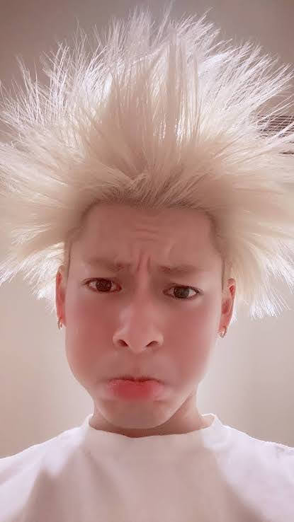 芸能人の自撮りが見たい！