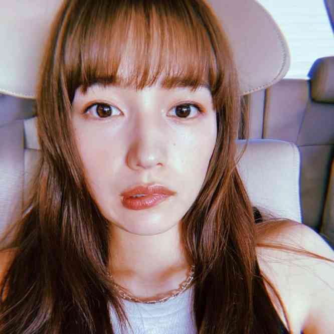 芸能人の自撮りが見たい！