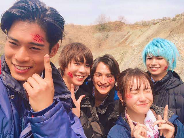 芸能人の自撮りが見たい！