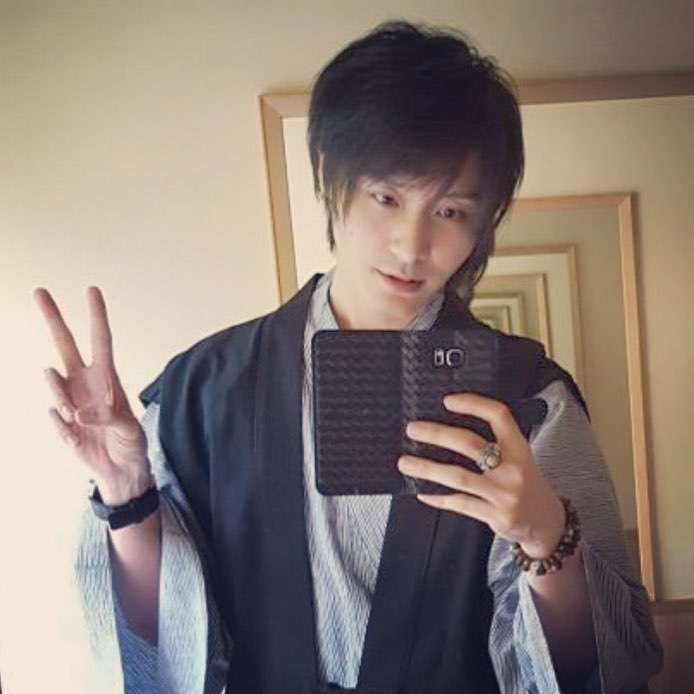 芸能人の自撮りが見たい！