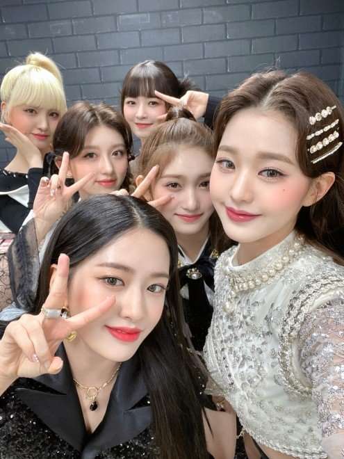 韓国でアイドル活動の宮脇咲良、印象激変の最新ショットが大反響