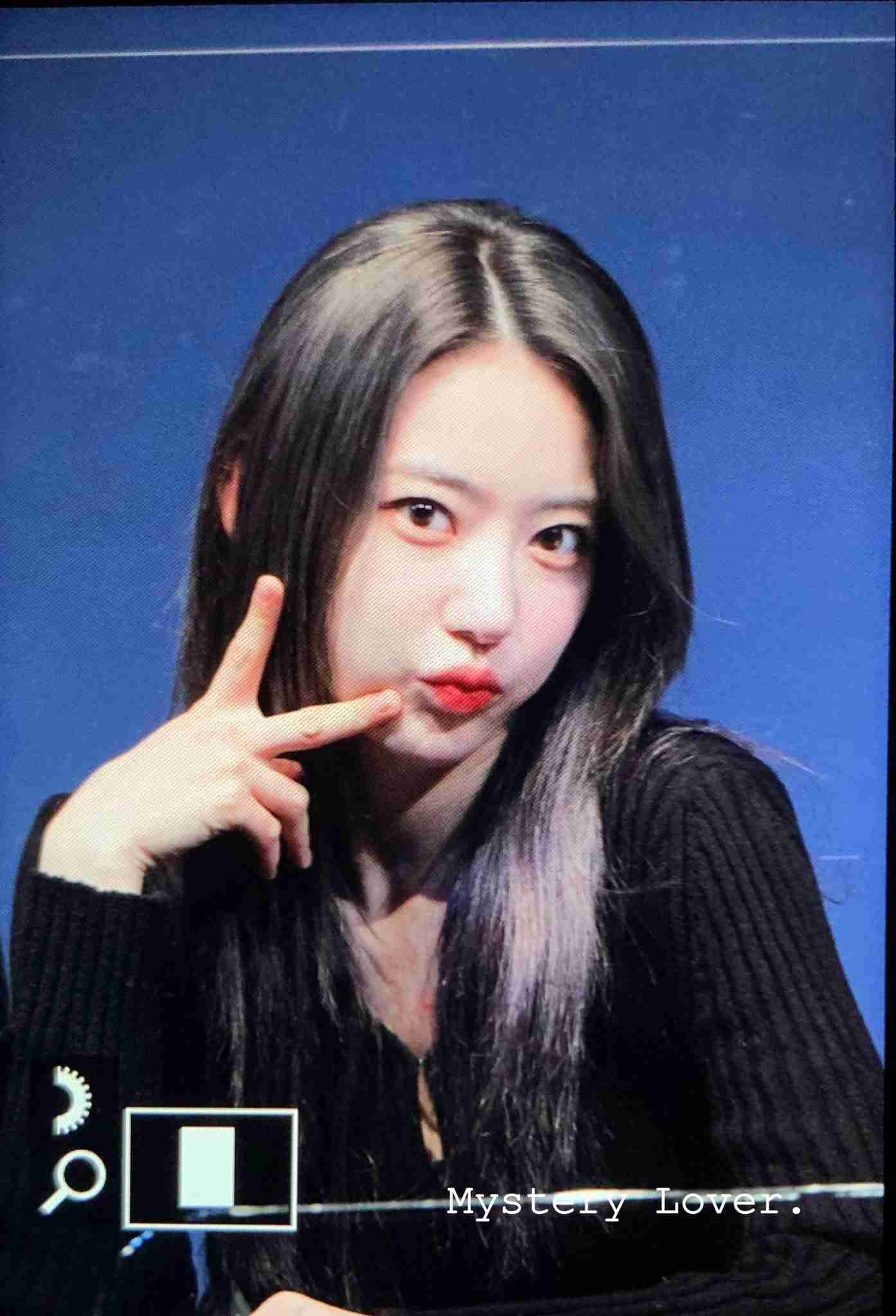韓国でアイドル活動の宮脇咲良、印象激変の最新ショットが大反響