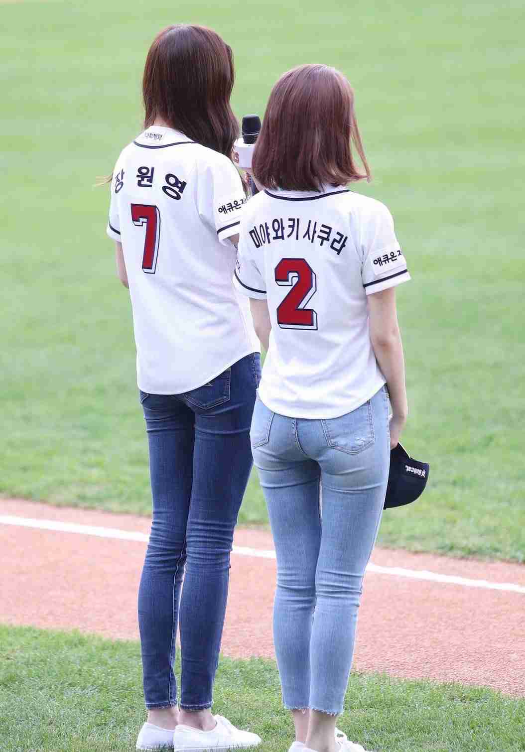 韓国でアイドル活動の宮脇咲良、印象激変の最新ショットが大反響