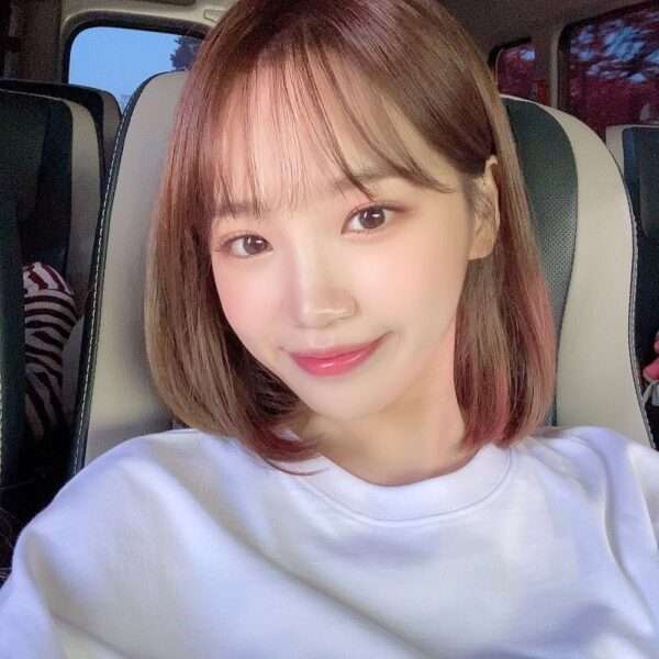 韓国でアイドル活動の宮脇咲良、印象激変の最新ショットが大反響