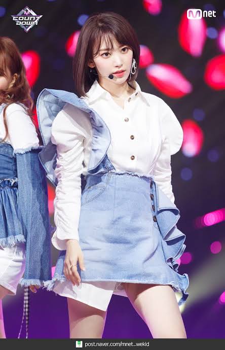 韓国でアイドル活動の宮脇咲良、印象激変の最新ショットが大反響