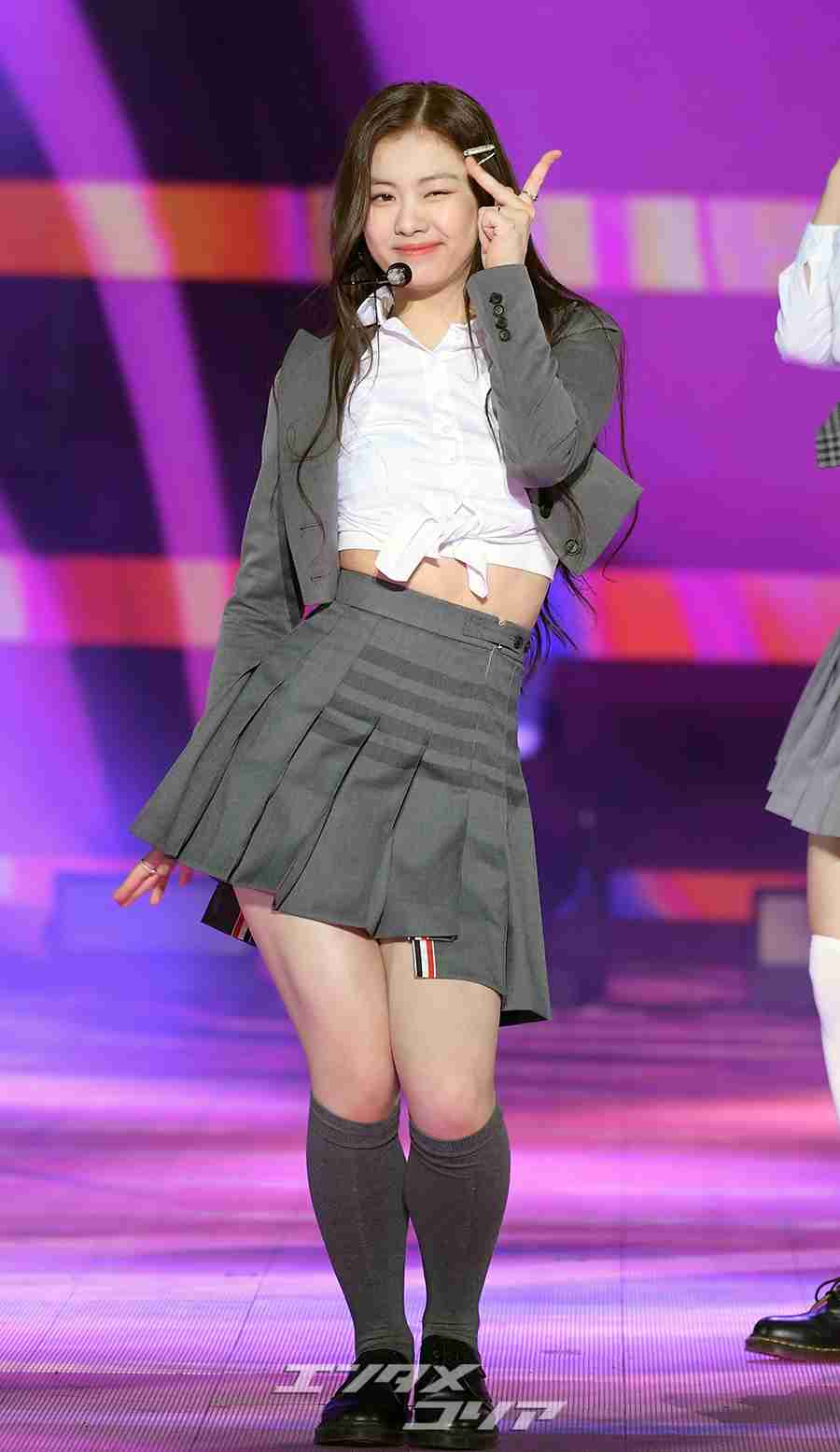 韓国でアイドル活動の宮脇咲良、印象激変の最新ショットが大反響