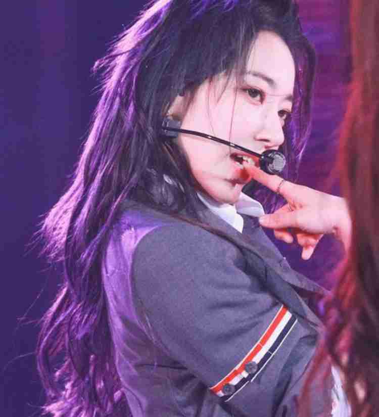 韓国でアイドル活動の宮脇咲良、印象激変の最新ショットが大反響