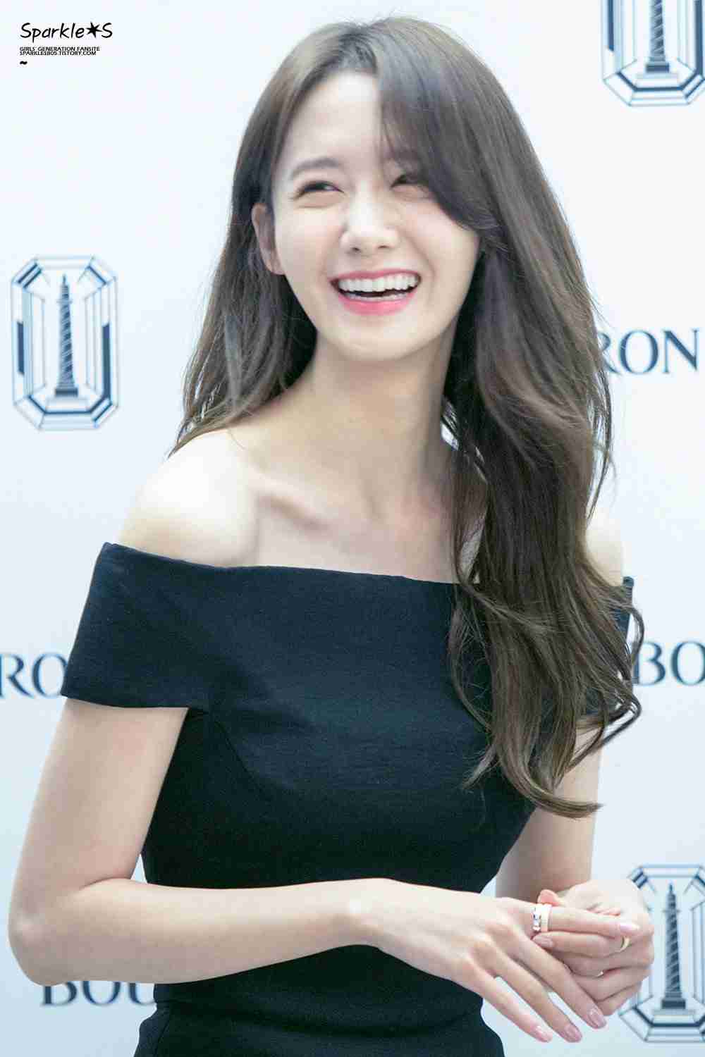 韓国でアイドル活動の宮脇咲良、印象激変の最新ショットが大反響