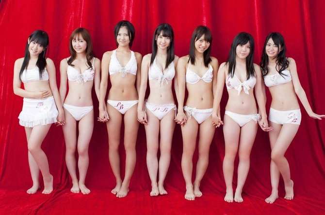 韓国でアイドル活動の宮脇咲良、印象激変の最新ショットが大反響