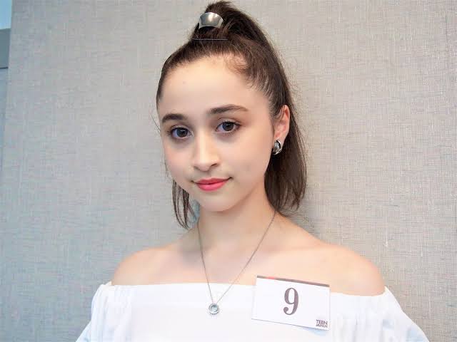 『ベスト・オブ・ティーン2022』グランプリに熊本県代表の高校2年・岡田希子さん 大粒の涙「愛されていると実感」