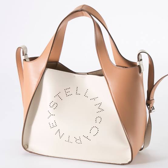 バッグが大好きです👜