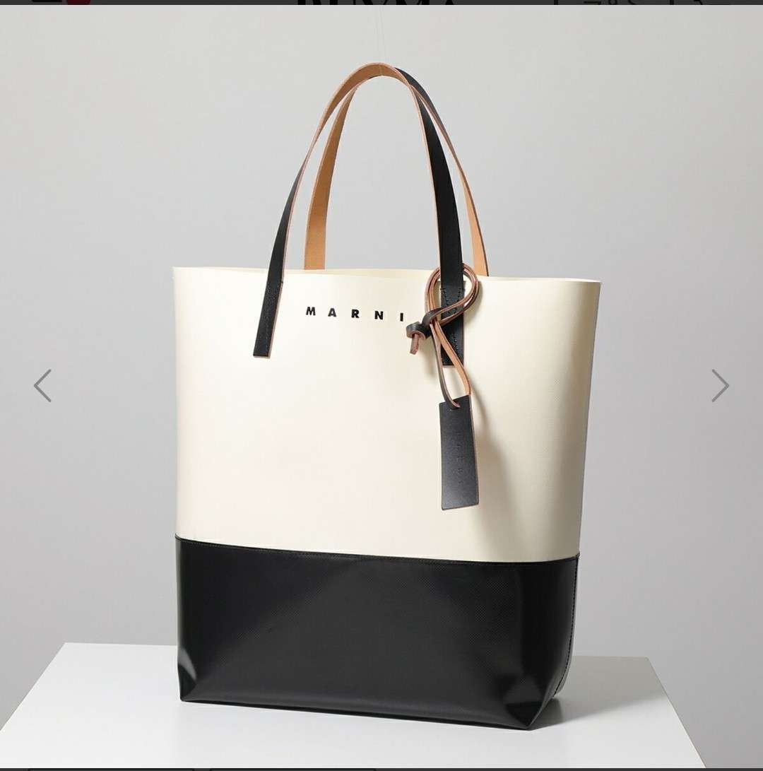 バッグが大好きです👜