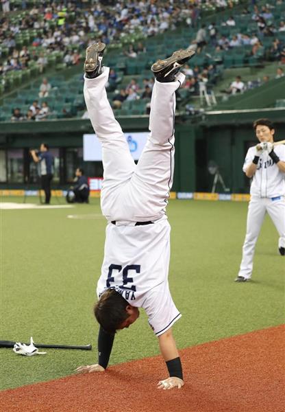 西武・山川穂高、母の日に2打席連発!スタンド観戦の母へ贈り物「目の前で打てたのは最高」
