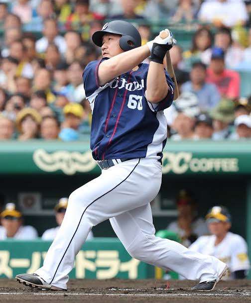 西武・山川穂高、母の日に2打席連発!スタンド観戦の母へ贈り物「目の前で打てたのは最高」