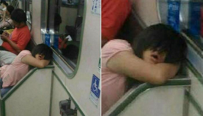 寝る体勢ってどんな感じですか？