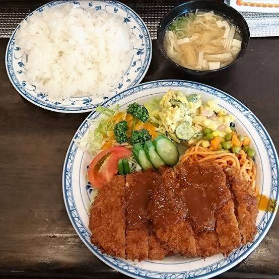 レトロな喫茶店や洋食屋あるある