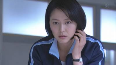 長澤まさみ「ウルトラ風真っ赤なブーツ」で放った圧倒的オーラ！