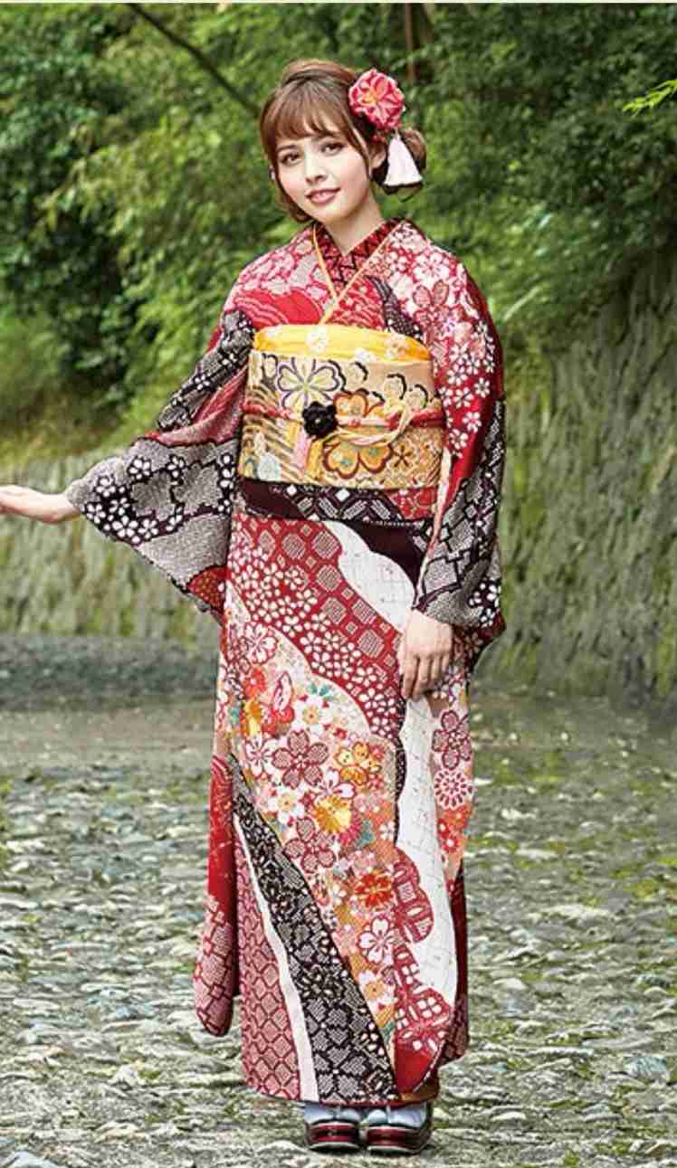 亀梨和也MCの日テレ番組「着物マナー」解説に「間違い」を指摘する声が続出 日本和装協会も「『柄』からではなくまず格を合わせて」