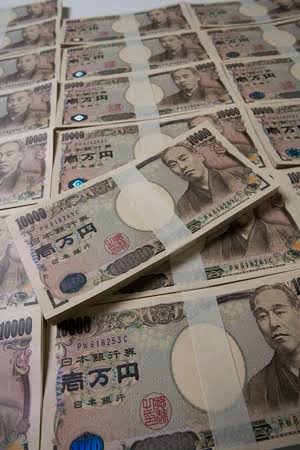 最近お金でいい事があった人