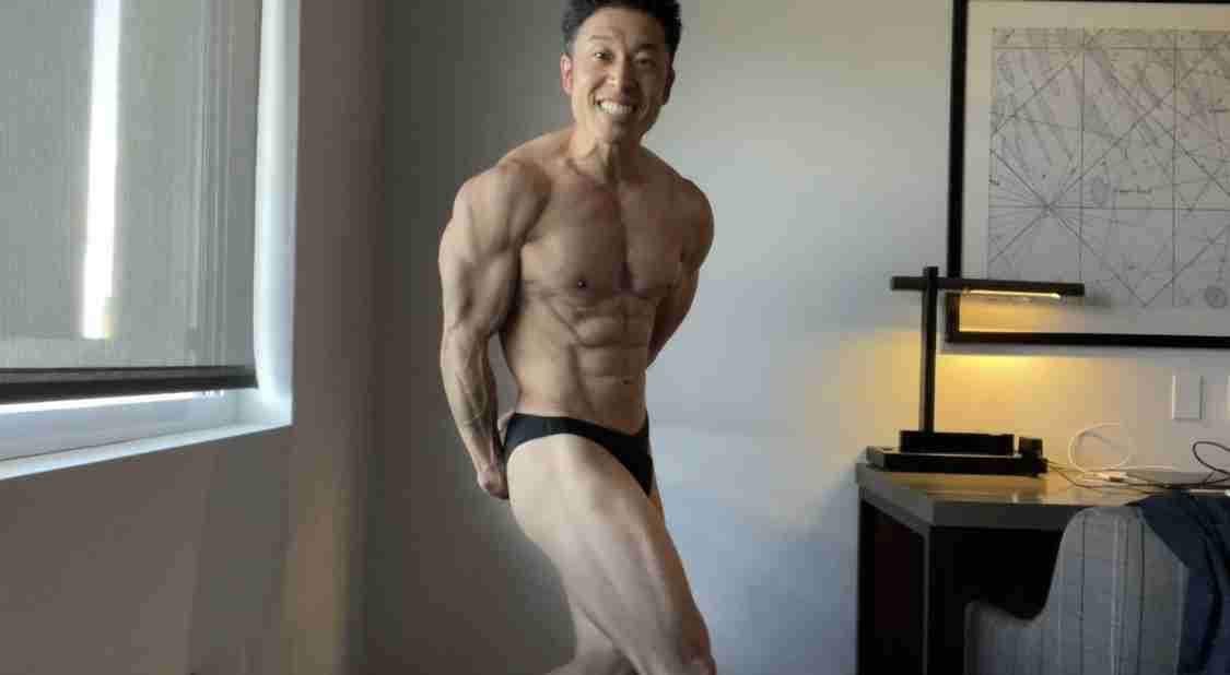 なかやまきんに君、大会前日に大ピンチ 「何でこんなんなるんやろか…」と涙