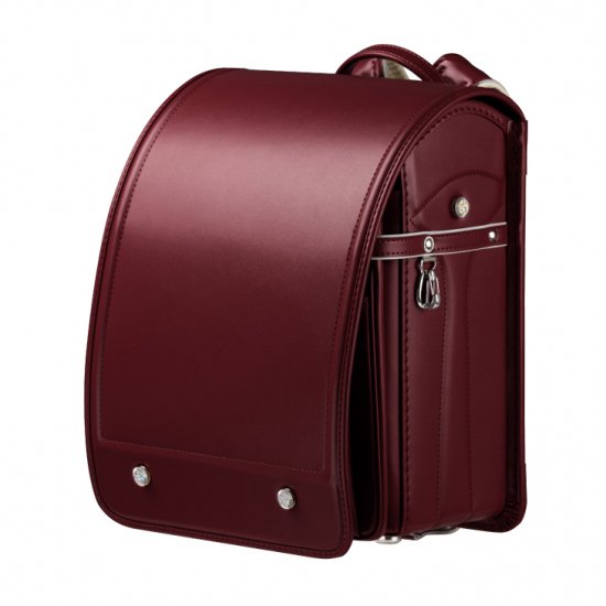 男の子が赤いランドセル