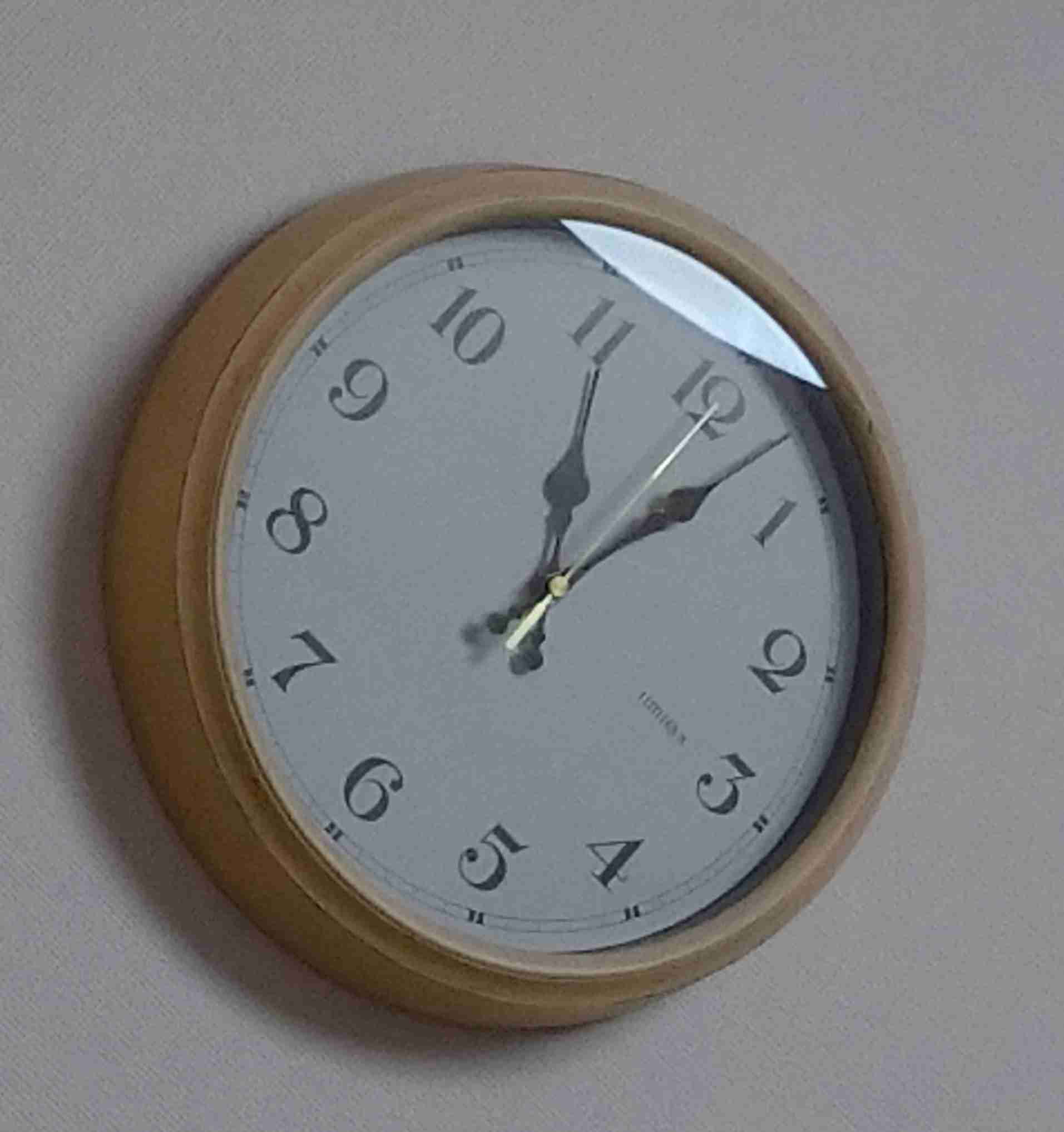 ガル民の部屋の掛け時計みせて〜！