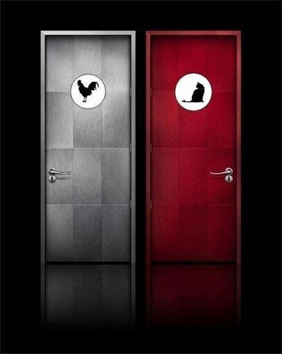 「どっちかわからん」「色覚異常の人だと識別できないのでは」　オシャレ特化トイレの性別表記ツイートに「怖い」の声多数