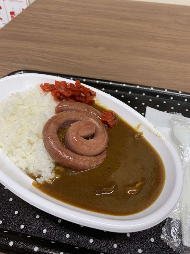 北川景子「カレーに生卵は欠かせない」SNSで賛否両論「関西人って入れるよね」「カレーじゃなくなる」