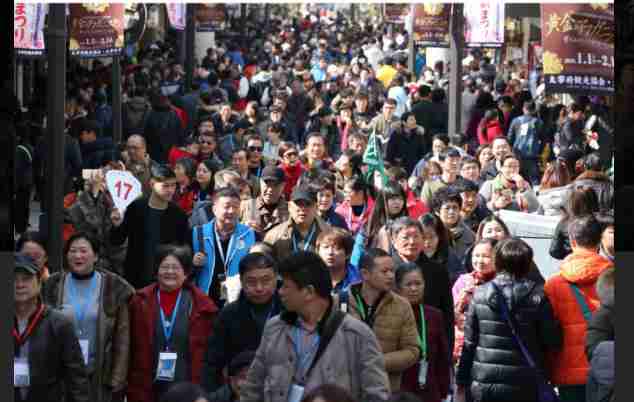 水際対策きょうから緩和　入国者数上限2万人に倍増　10日からは外国人観光客受け入れも