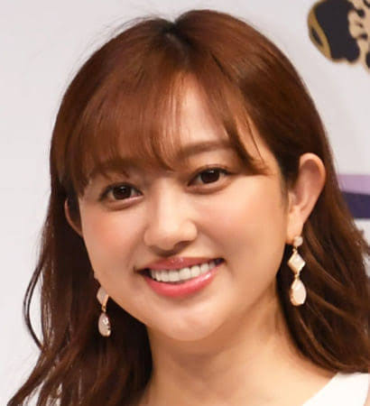 菊地亜美が髪色チェンジ 写真披露に「憧れの髪型髪色」「似合ってます!」「いいですね」