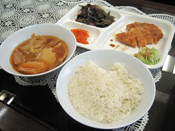 給食1回分で10万円増も…食材高騰が給食直撃で苦心の学校現場 魚を変えデザートも小さく【愛知発】