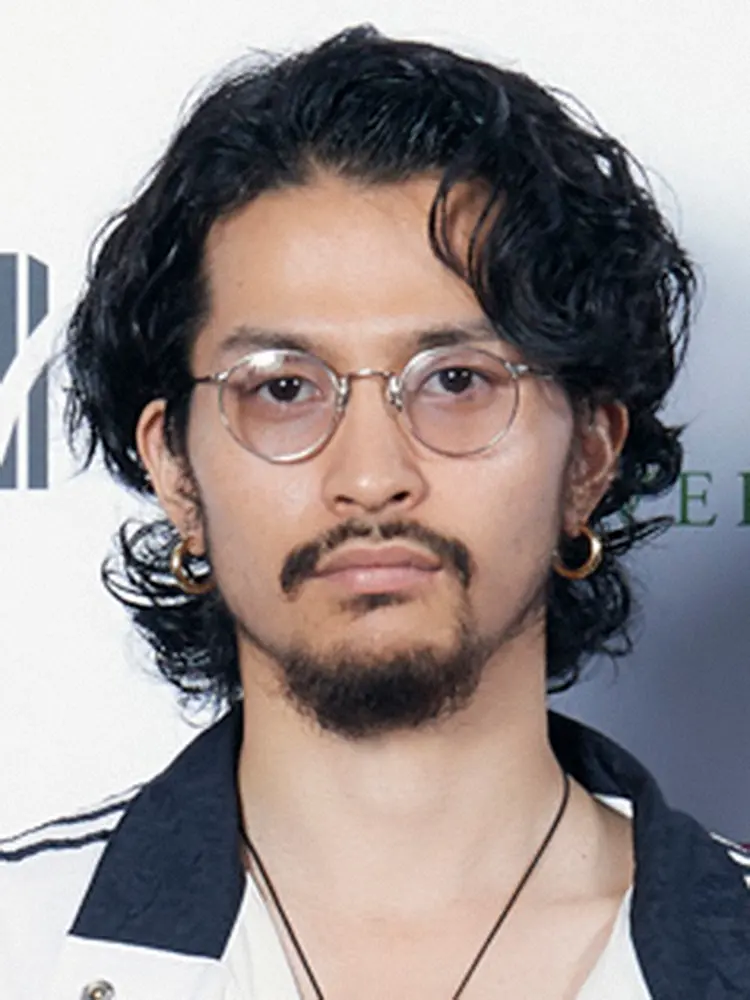 美大出身の有名人教えて