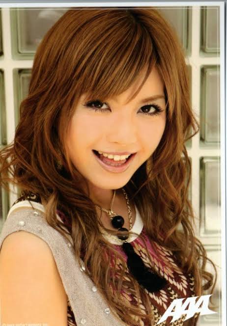 ＜AAA宇野実彩子＞4年ぶり写真集発売へ　レオタード、下着姿で美ボディー披露　「私の今を、さまざまな角度から」　2万字インタビューも